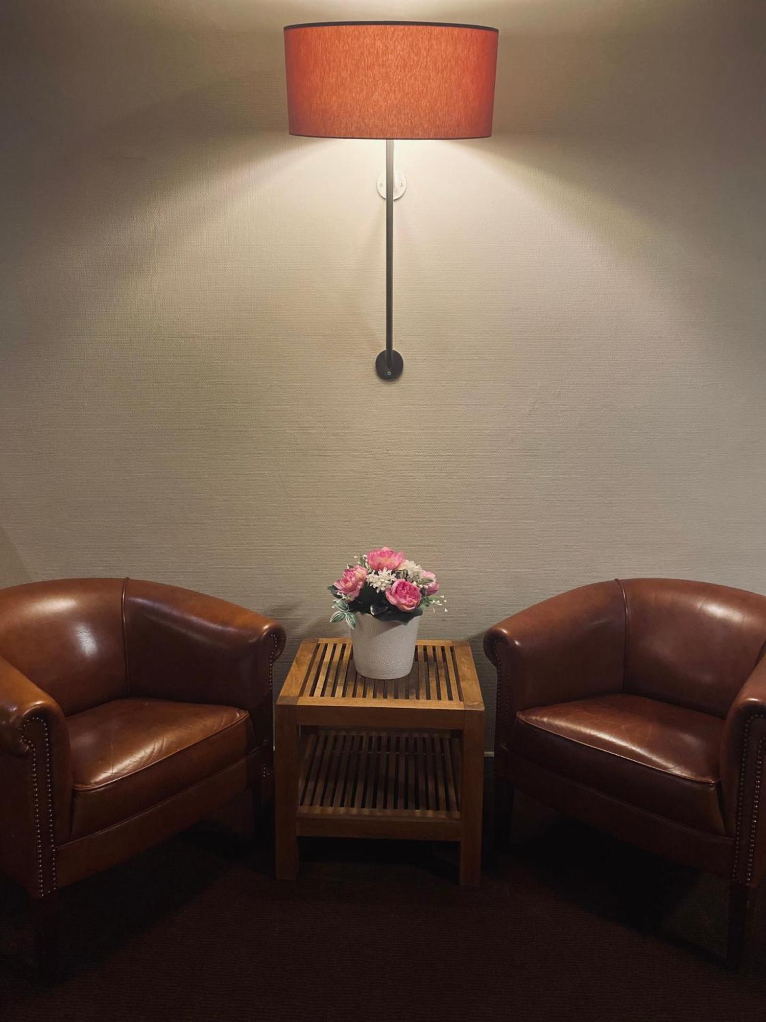 Hotel บอร์เน็ม ภายนอก รูปภาพ